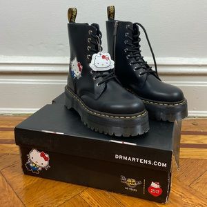Barely worn hello kitty dr. Martens boots size 9